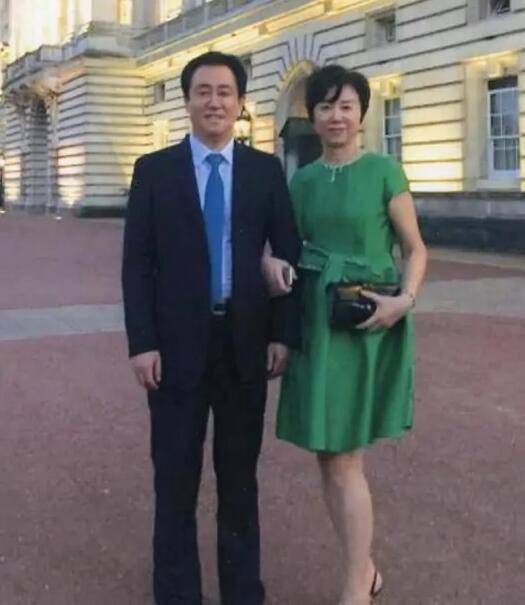 陈泽楷急忙问道：那您是准备发在短视频平台上吗？对。